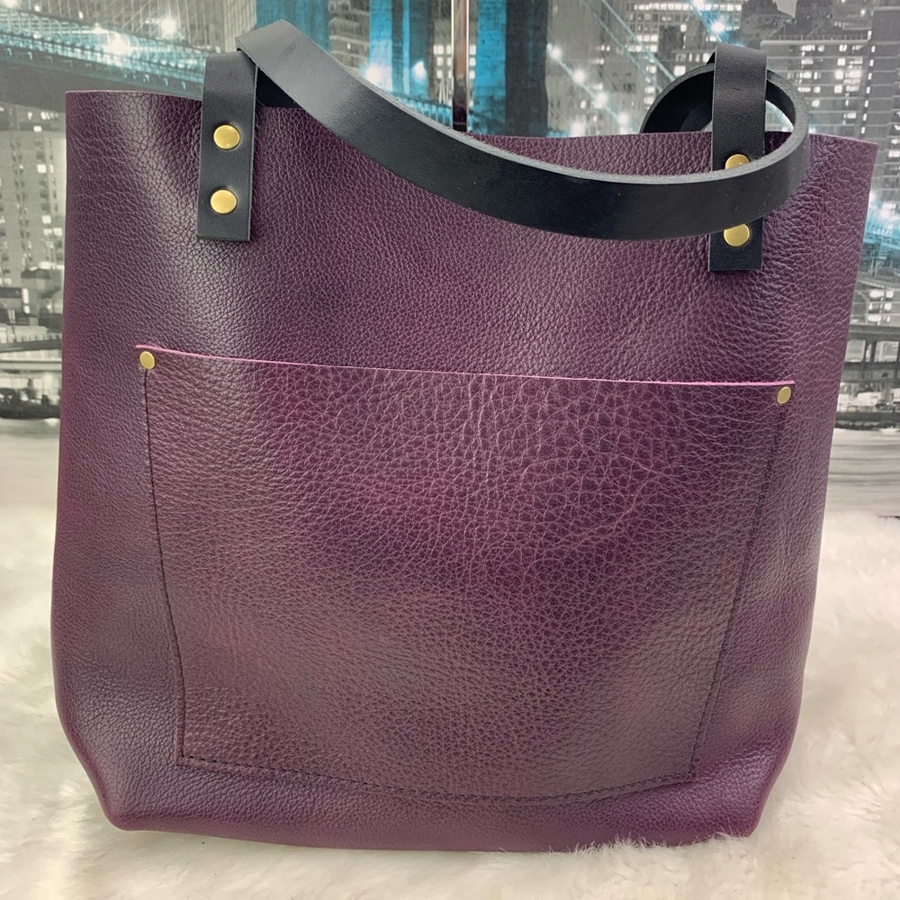 ❗️SOLD❗️Portland leather goods Medium Classic Plum Tote with black handles.